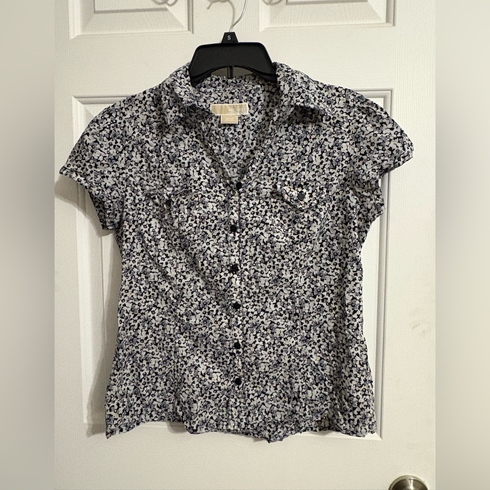 Michael Kors Black and White Floral‎ Button Down Shirt, Size M